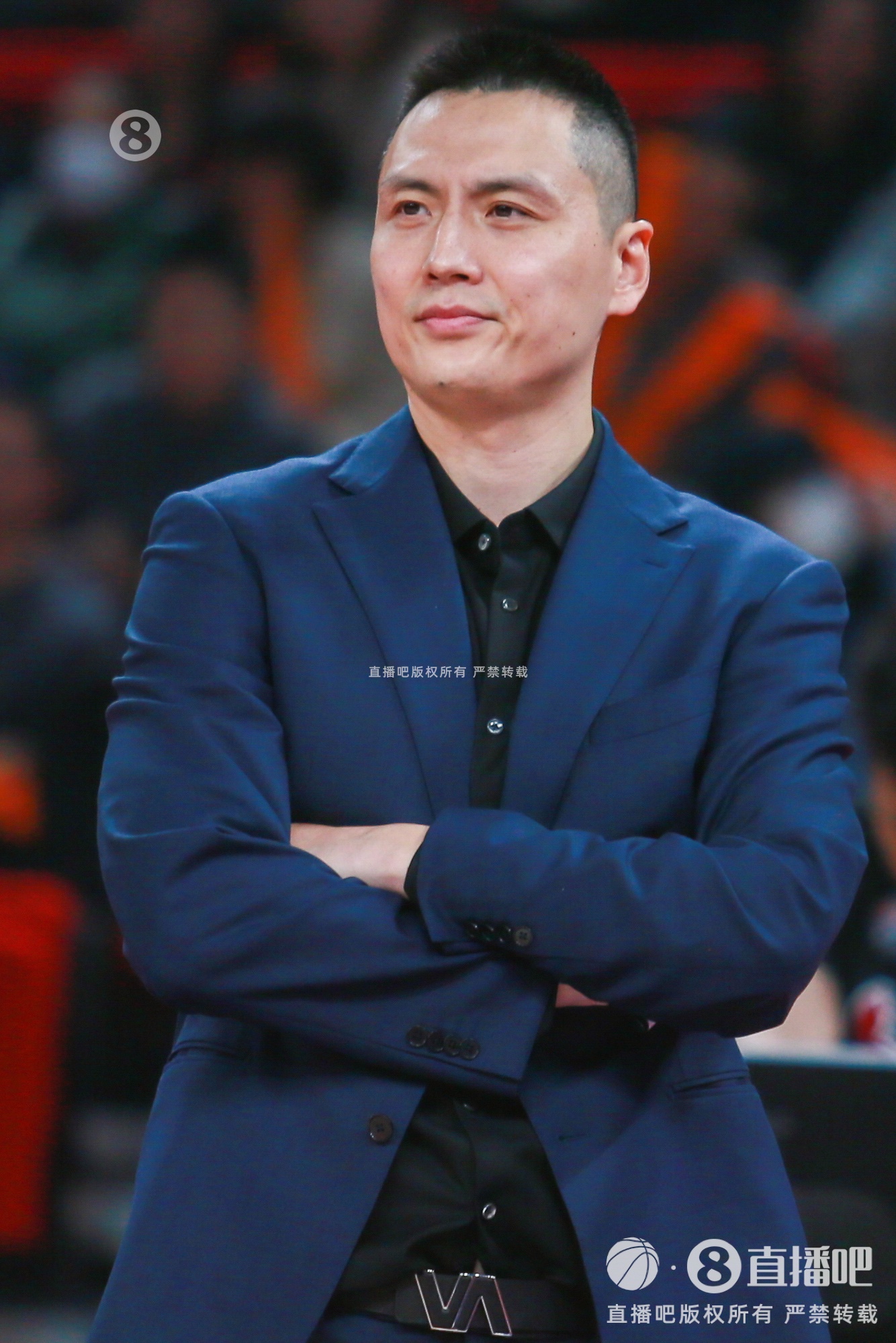 卢伟:洛夫顿脚崴了正在冰敷 偰李永炜和刘礼嘉表现不错